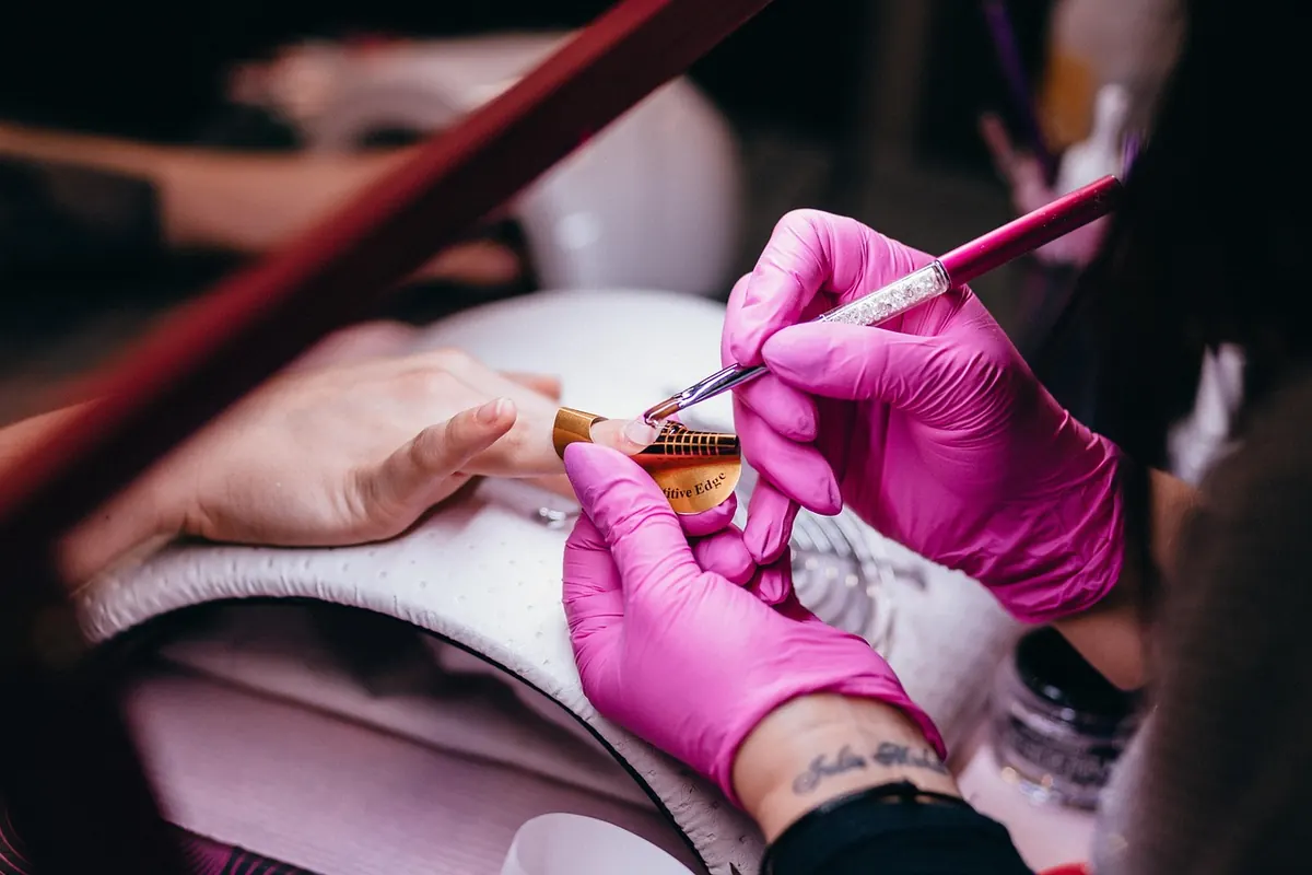 Gel Manicure Aftercare: A Daily Checklist to Keep Your Nails Chip-Free